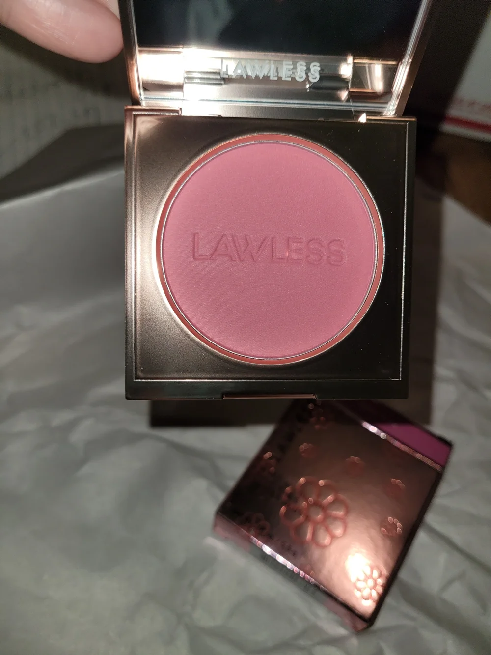 LAWLESS buildable talc